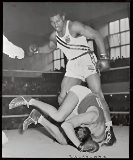 Olympic Boxer E.A.Sanders Knocking Out Opponent