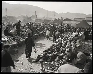 Wreckage Prints: Open Air Shops In Pusan