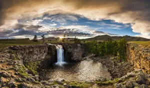 Flowing Prints: Orkhon waterfall in Mongolia