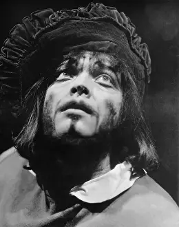 Orson Welles in Doctor Faustus