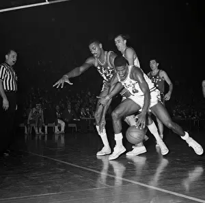 All Star Prints: Oscar Robertson Dribbling Around Wilt Chamberlain