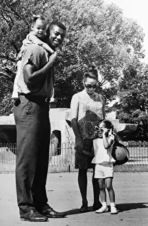 Cincinnati Prints: Oscar Robertson With Wife and Kids at Zoo