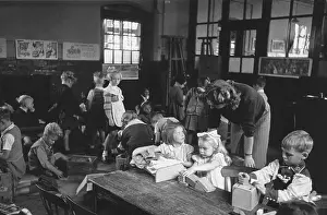 Roles And Occup Prints: Overcrowded School