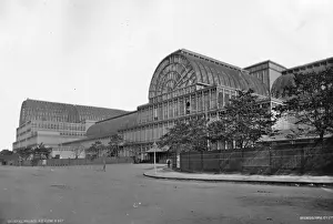 Exhibition Site Prints: Palace Exterior