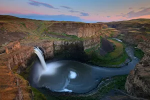 Images Dated 11th June 2011: Palouse Falls Sunset