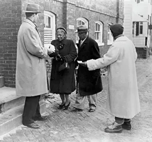 Pamphlet Prints: Pamphleteers Approaching Elderly Couple