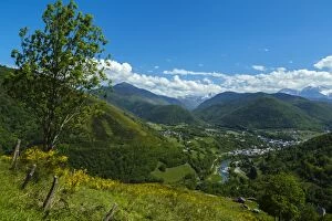 Images Dated 18th May 2015: Panorama from the road to col d Aspin, national park of Pyrenees, Hautes Pyrenees, France
