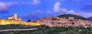 Images Dated 18th October 2014: Panorama of the town of Assisi in the evening