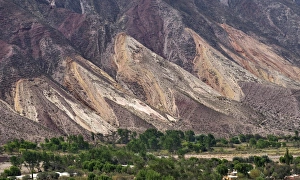 Images Dated 19th October 2015: Panorama view of The Painters Palette in Northern Argentina