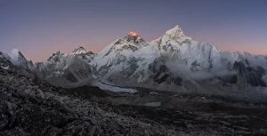 Images Dated 6th October 2015: Panoramic view of Everest, Nuptse mountain peak from Kala Pattar, Everest region