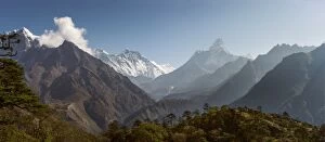Images Dated 30th September 2015: Panoramic view of Taboche, Everest, Lhotse, and Ama Dablam mountai peak, Everest region