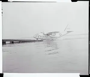 Pantobase Aircraft Moving onto Land