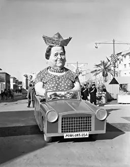 Carnival Prints: Papier Mache Parade Float