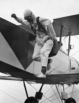 Danger Gallery: Parachuting