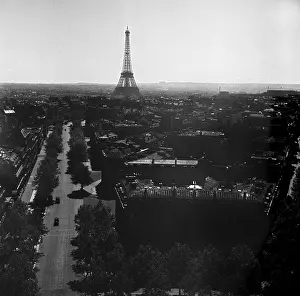 Acr045938 Prints: Paris At Dusk
