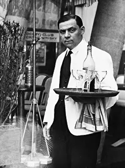 Cafe Prints: Parisian Cafe Waiter