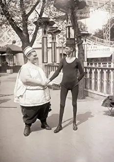Handshake Prints: Parisian Circus Performers