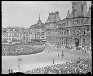 Parisian Crowds Waiting for Sight of Charles Lindbergh