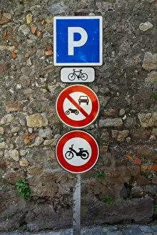 Images Dated 3rd June 2012: Parking area for bicycles, St. Tropez, France, Europe
