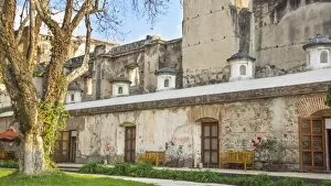 Images Dated 27th January 2017: Patio at Church and Convent of Society of Jesus (Antigua Guatemala)