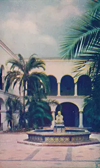 1930s Prints: Patio Of The House Of Hospitality C1935