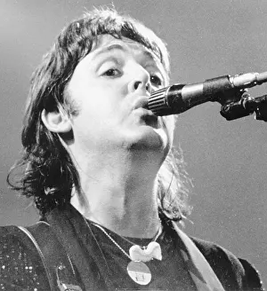 Paul McCartney Performing