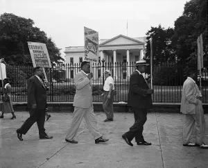 Discrimination Prints: Paul Robeson, Others Protest At White Hou
