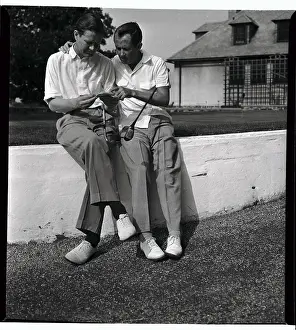 Queens Prints: Paul Runyon and Byron Nelson Comparing Scores