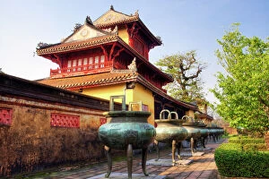 Vietnam Gallery: Pavilion and nine dynastic urn