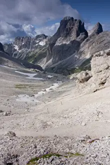 Peak of the Rosengarten massif with Vajolet valley, Dolomites range, South Tyrol, Italy, Europe