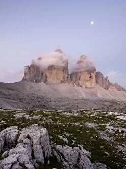 Images Dated 18th June 2012: The peaks of Tre Cime di Lavaredo at dawn, Dolomiti di Sesto National Park, Sexten Dolomites