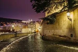 Images Dated 17th January 2016: Pebbled road in the historical centre of Prague, Czech Republic