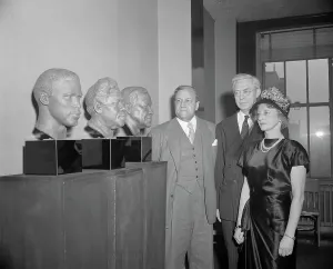 Sculpture Bust Prints: People Stand Next to Busts