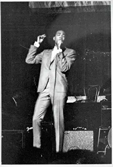 Marvin Gaye Prints: Performing At The Apollo