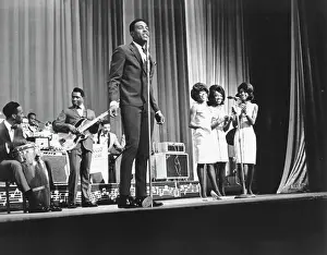 Marvin Gaye Prints: Performing At The Apollo With Martha & The Vandellas