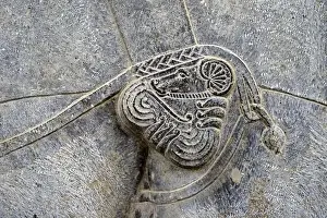 Dagger Prints: Persepolis, a decorated scabbard