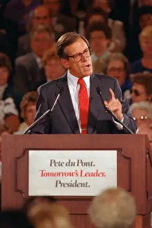 Dupont Prints: Pete du Pont Giving Speech