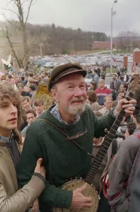 Leading Prints: Pete Seeger Leads Procession