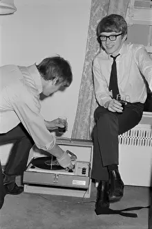 Huty25806 Prints: Peter & Gordon, British Pop Duo