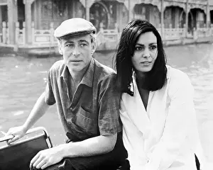 Peter Otoole Prints: Peter O'Toole and Daliah Lavi in Hong Kong