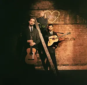 Blond Prints: Peter Paul And Mary Cover Shoot