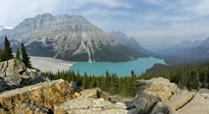Images Dated 7th September 2018: Peyto Lake and the Canadian Rockies, Banff National Park