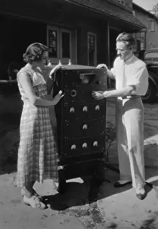 Philo Farnsworth Explaining to his wife