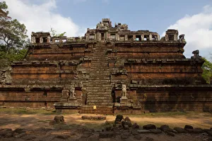 Images Dated 14th February 2010: Phimeanakas Temple