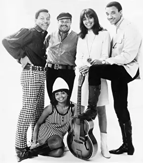 Photo of 5th Dimension