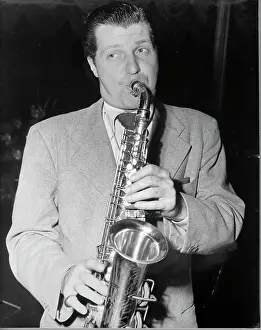 Photo of Charlie Barnet