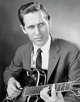 Photo of Chet Atkins