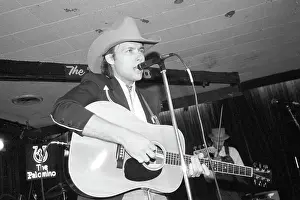 Photo of Dwight Yoakam