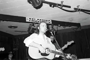 Photo of Dwight Yoakam