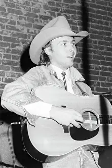 Photo of Dwight Yoakam